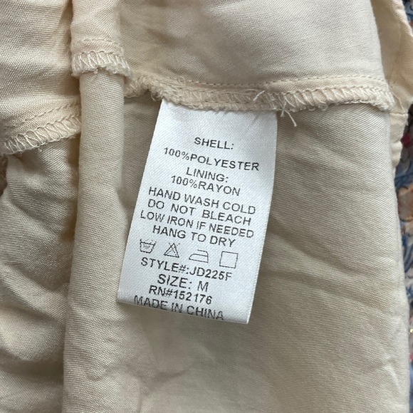 Chic Floral Ruffle Mini Dress - Picture 6 of 7